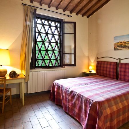 Podere Il Pino Poggibonsi Chambre photo