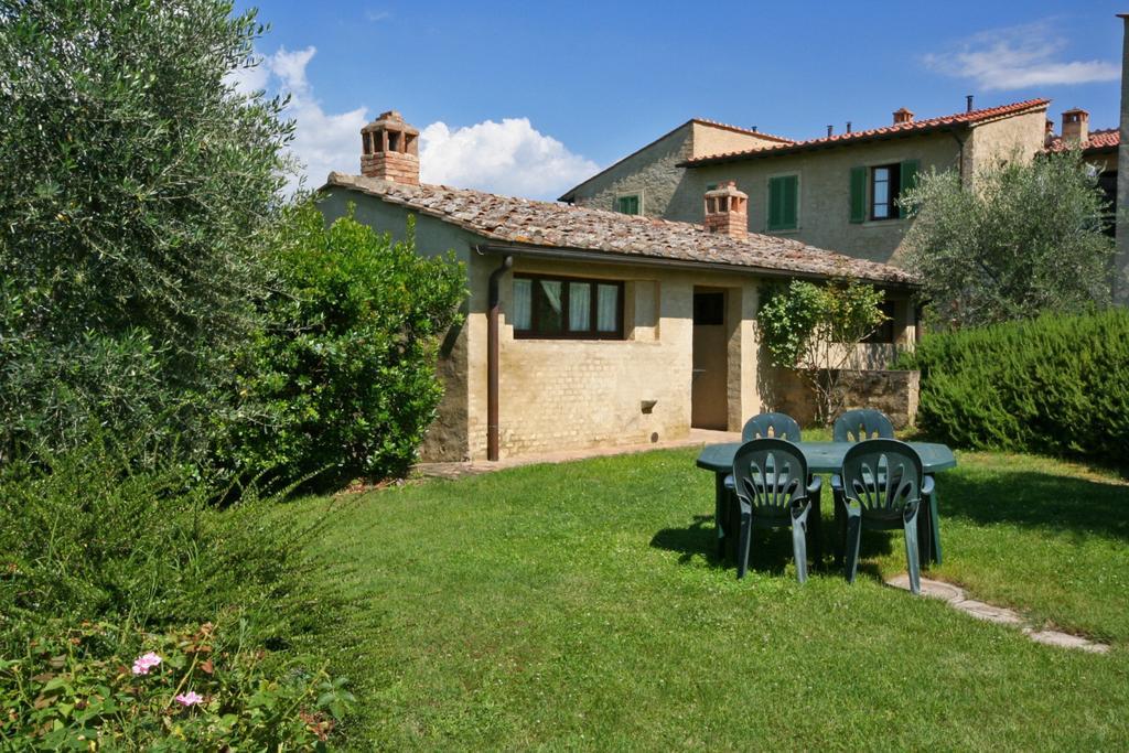 Podere Il Pino Poggibonsi Chambre photo