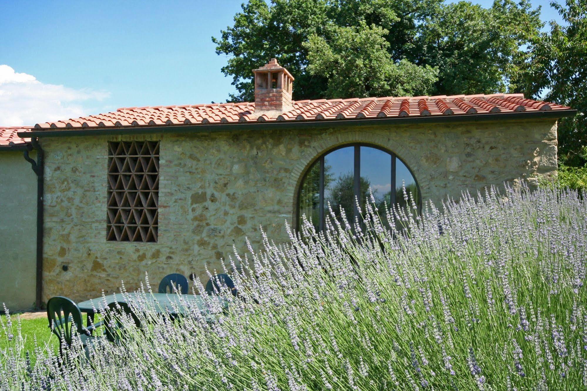 Podere Il Pino Poggibonsi Extérieur photo